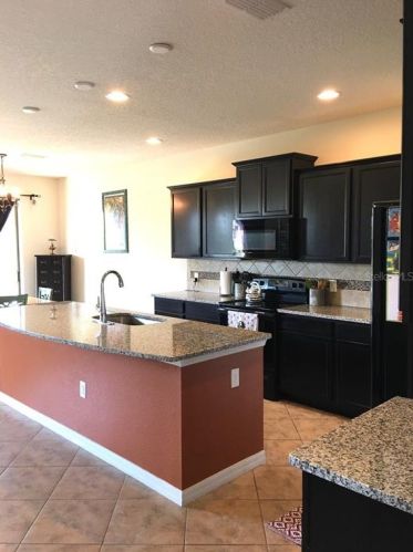 8734 Hinsdale Heights Dr, Polk City FL  33868-6010 exterior