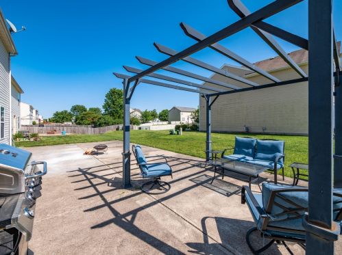 7997 Beardsley Ave, Blacklick OH  43004-5056 exterior