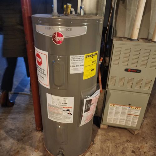 1012 Airport Rd, Menasha WI  54952-2021 exterior