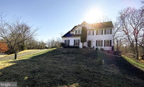 4 Battery Ridge Dr, Fredericksburg VA  22405-3568 exterior