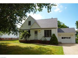 5468 Nan Linn Dr, Willoughby, OH 44094-4366
