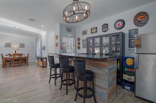 27929 Knight St, Santa Clarita, CA 91384-4561