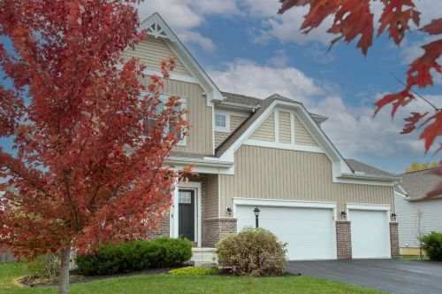 208 Weeping Willow Run Dr, Johnstown, OH 43031-1376