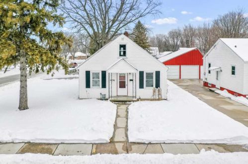 1036 Neville Ave, Green Bay, WI 54303-4018