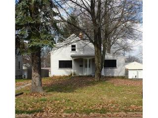 3320 Fremont Ave, Youngstown, OH 44511-1202