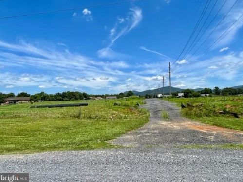 288 Ellis Dr, Richmond National Battlefiel VA  22835-5622 exterior