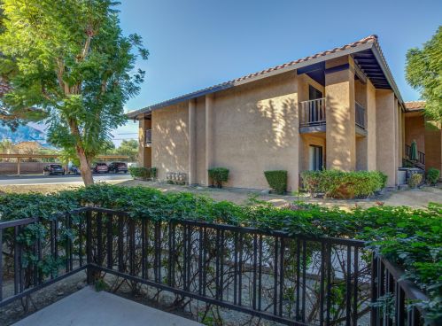 31200 Landau Blvd, Cathedral City CA  92234-5115 exterior