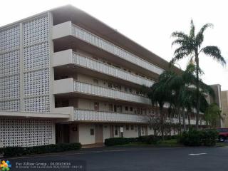 4650 Washington St, Hollywood FL  33021-7669 exterior