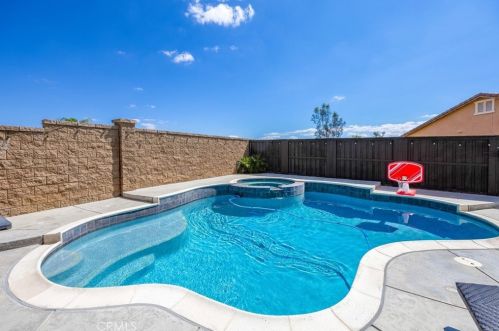52984 Alba St, Lake Elsinore CA  92532-1652 exterior