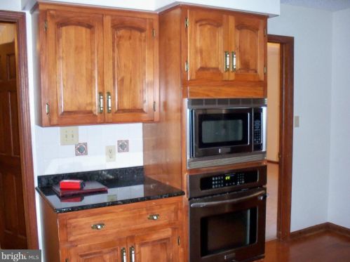 18 Crossley Dr, Dover DE 19901-5801 exterior