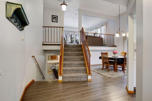 8619 Yalta St, Lino Lakes, MN 55014-4073