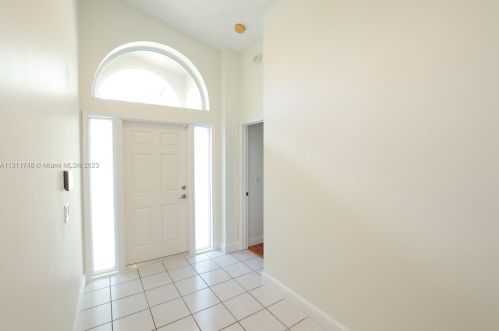 1617 149th Ave, Hollywood FL  33027-2320 exterior