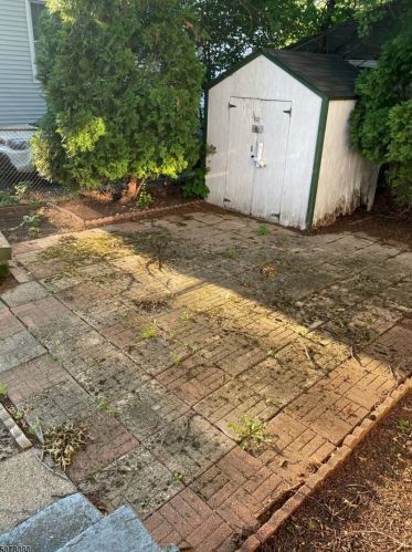 185 Orange Ave, Irvington NJ  07111-2034 exterior