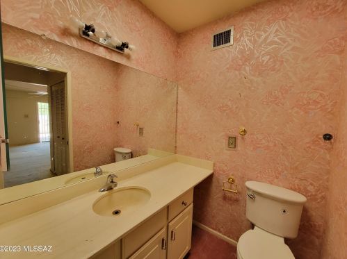 9008 Palms Park Dr, Tucson AZ  85715-5643 exterior