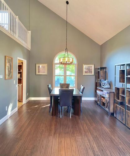 1930 Upper Vly Dr, West Jefferson OH  43162-9542 exterior