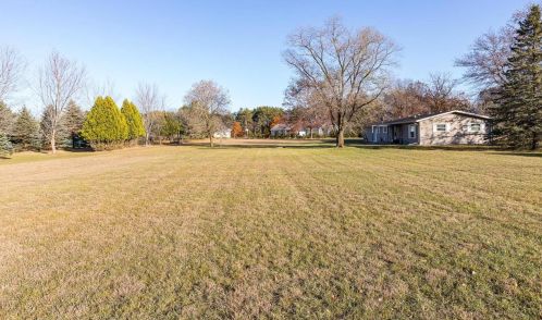 3570 Mardon Ln, Green Bay WI  54313-8212 exterior