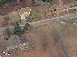 80 Moyers Ln, Easton, PA 18042-6945
