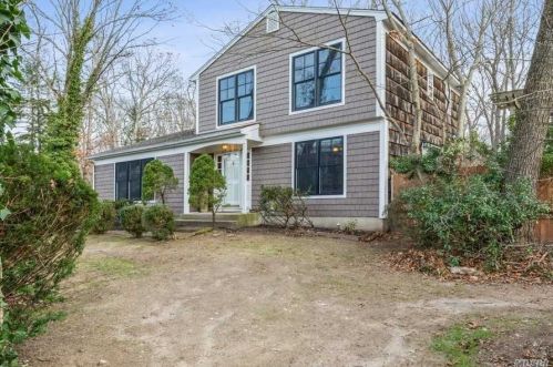 121 Tyler Ave, Miller Place, NY 11764-2741