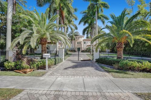 6080 104th St, Miami, FL 33156-1902