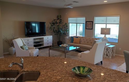 21468 Prospector Pl, Red Rock, AZ 85145-7034