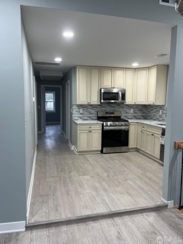 32 Linden St, Perth Amboy NJ  08861-4732 exterior