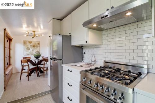 3963 Altamont Ave, Oakland CA 94605-2602 exterior