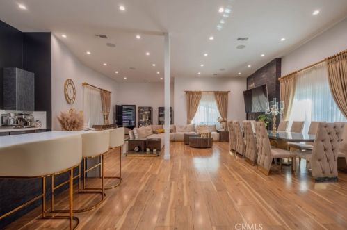 3411 Chevy Chase Dr, Glendale CA  91206-1418 exterior