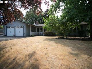 5024 Naef Rd, Portland, OR 97267-4041