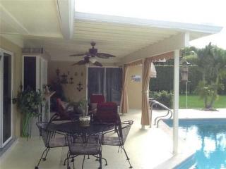 14502 92nd Ct, Miami, FL 33176-7942