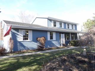 2227 Moccasin Trl, Beloit, WI 53511-3833