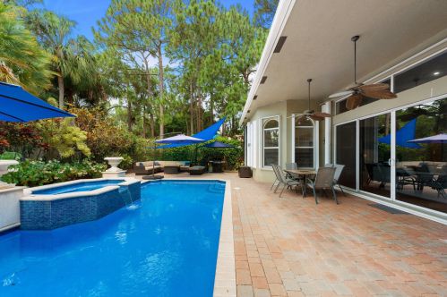 6711 Royal Orchid Cir, Delray Beach FL  33446-4338 exterior