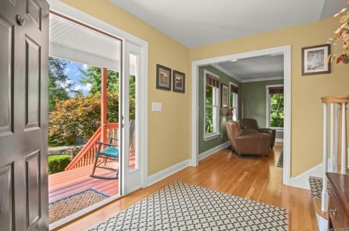 21 Old Pond Rd, Lewisboro, NY 10590-1019