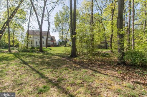 26 Colonel Miles Ct, Harpers Ferry WV  25425-3109 exterior