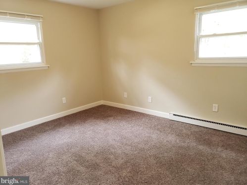 305 Blackfoot Trl, Browns Mills NJ  08015-6213 exterior