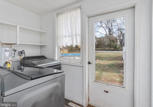 193 Madison St, Madison Mills VA  22960-1735 exterior