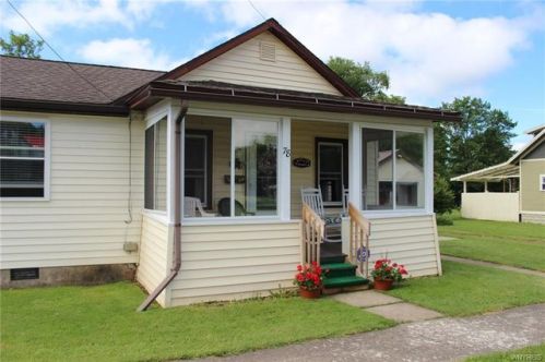 78 Plum St, Alma, NY 14715-1209