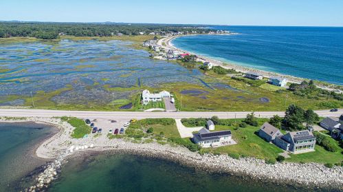 1761 Ocean Blvd, Rye NH  03870-2236 exterior