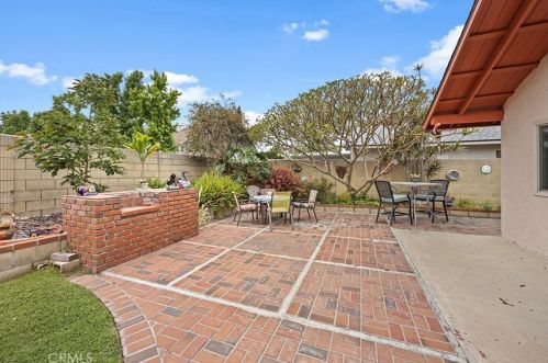 712 Brentwood Ave, Orange CA  92865-2317 exterior