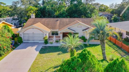 5534 Pinehurst Dr, Brooksville, FL 34606-3834