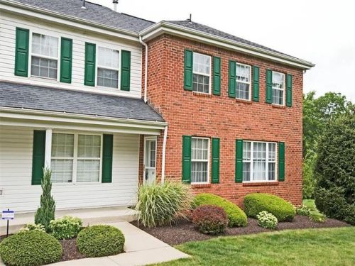 101 Northglen Ct, Gibsonia, PA 15044-8050