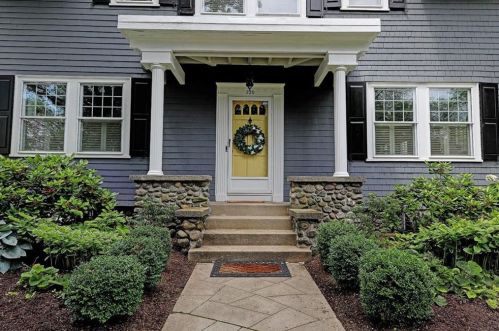 220 Slater Ave, Providence, RI 02906-3440