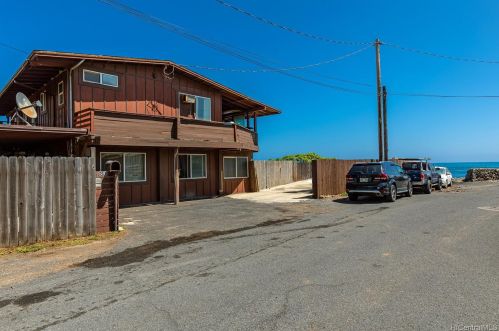 530 Kailana St, Wailuku, HI 96793-1406