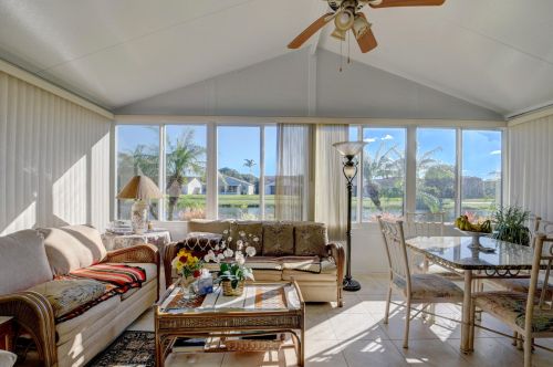 5136 Mirror Lk Blvd, Boynton Beach FL  33472-1211 exterior