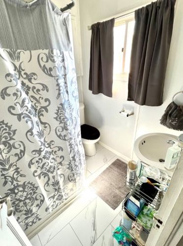 104 Clayton St, New Castle PA  16102-1825 exterior