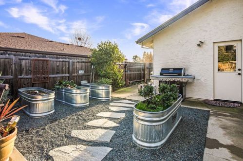 339 Black Oak Dr, Chico CA  95926-2100 exterior