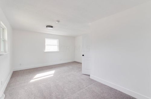 4885 Watkins Rd, Pataskala OH  43062-8569 exterior