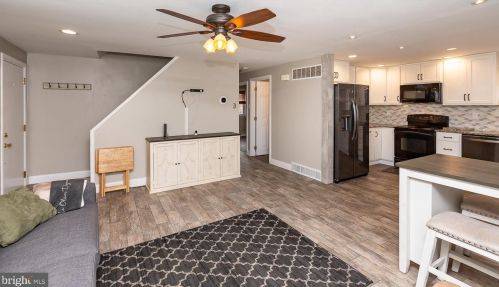 2429 Larkin Rd, Boothwyn PA  19061-2616 exterior