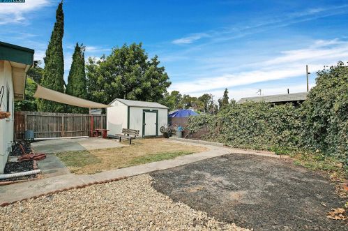 2301 Orleans Dr, Pinole CA  94564-1645 exterior