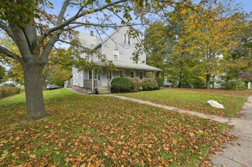 47 Summer St, Manchester, CT 06040-4943