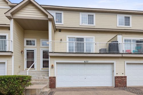 8177 Darcy Ln, South Saint Paul, MN 55076-3832